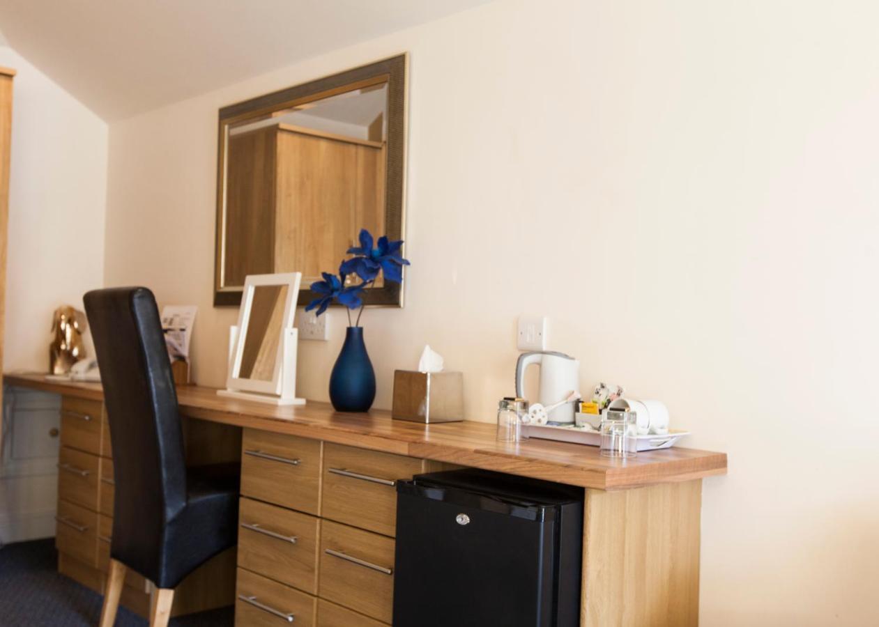 Dudsbury Golf Club - Hotel And Spa Фърндаун Екстериор снимка